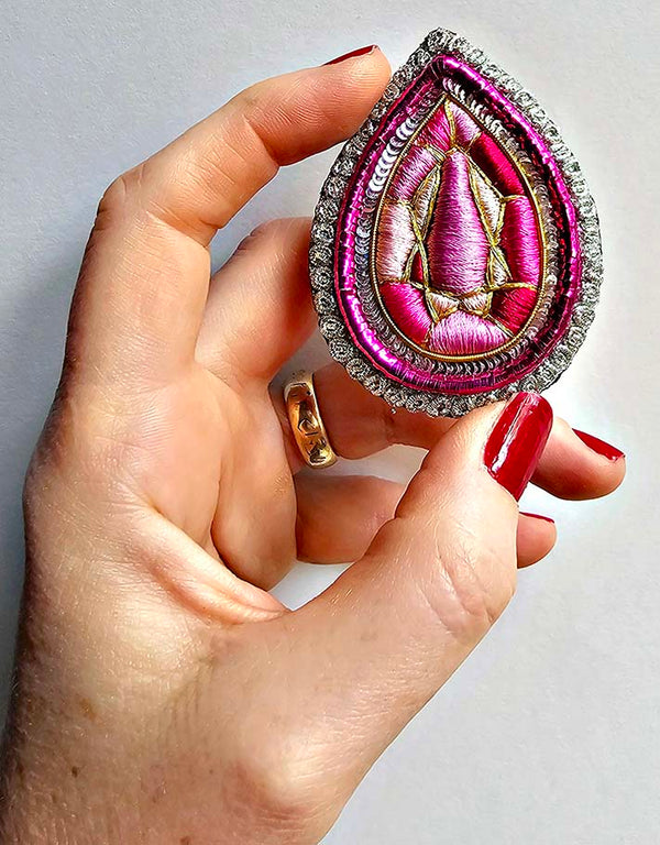 Broche trompe l&#39;œil péridot