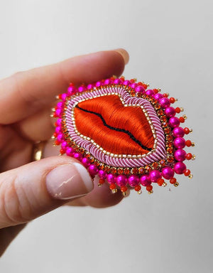 “À fleur de bouche” Brooch – Size L — 1