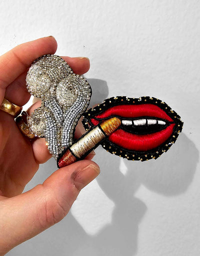 Broche "Smoky Lips"