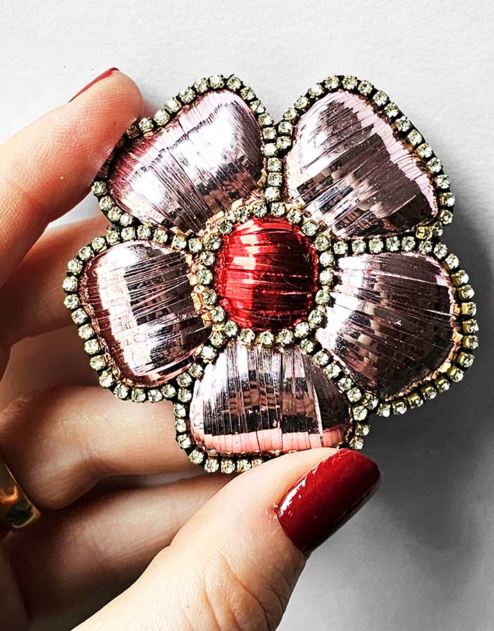 Broche Pop Marisa B. de Céleste Mogador, vue de face