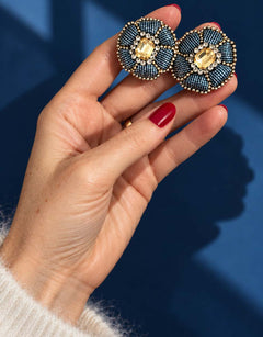 Pre-order – available November 30 – Anthracite Champagne Flower Earrings — 1