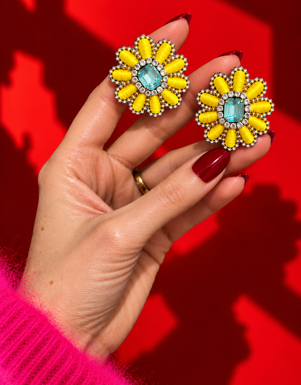Preordine – disponibile dal 30 novembre – Orecchini margherita Giallo Azzurro Ghiaccio — 1