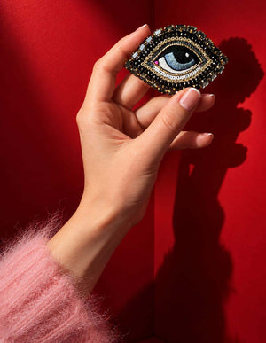 Œil Céleste Brooch – Gris Vision — 3