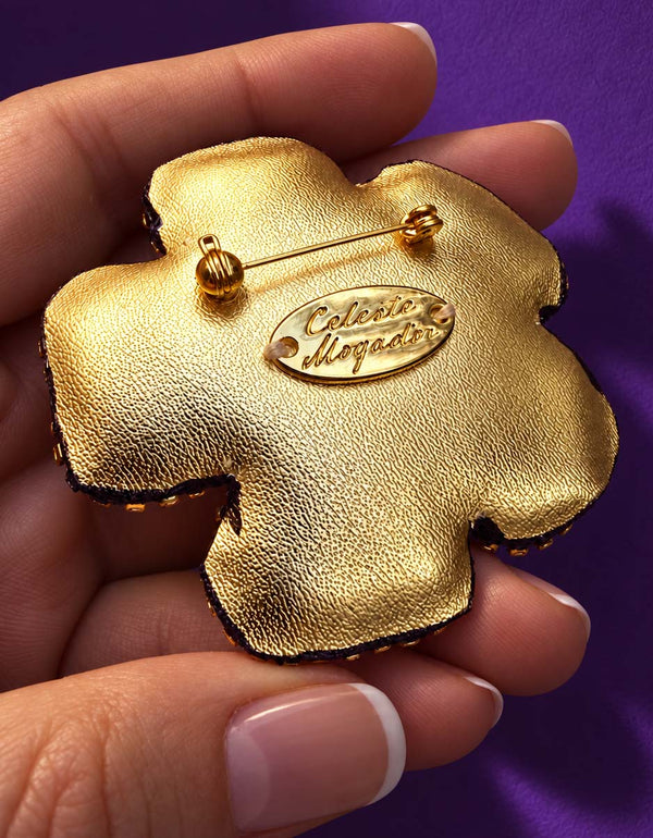 Broche fleur dorée — Lucy in the sky — vue de dos.