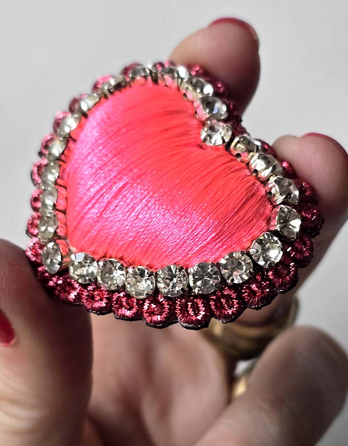Broche Pop Cher, taille S, vue complémentaire