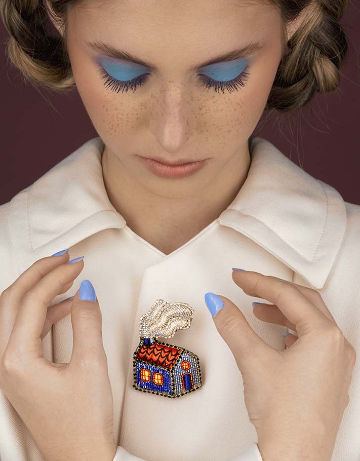 Brooch "The Enchanted Chalet"