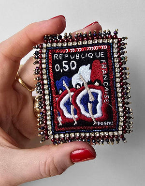 “French Cancan Stamp” Brooch – Moulin Rouge® — 2