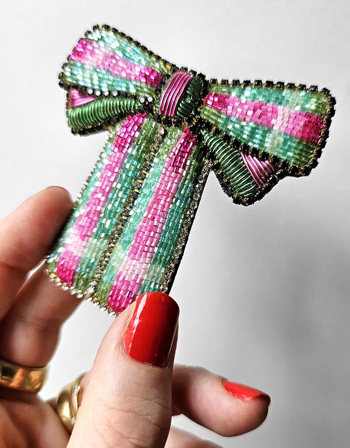Broche "Un joli nœud vert"