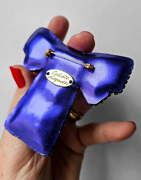 &quot;A pretty Blue &amp; Red bow&quot; brooch