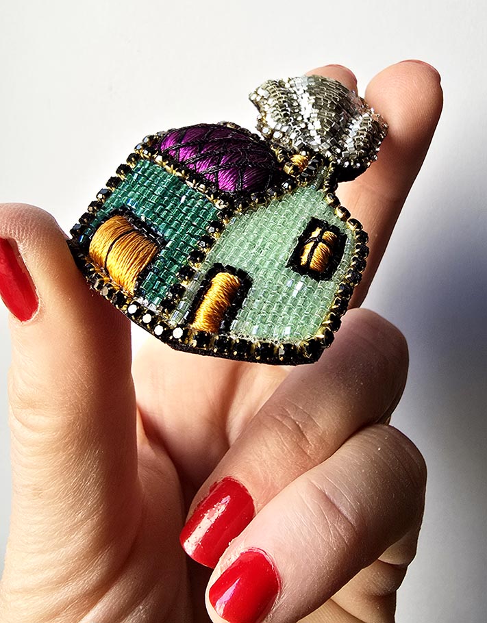 Broche La Maison enchantée