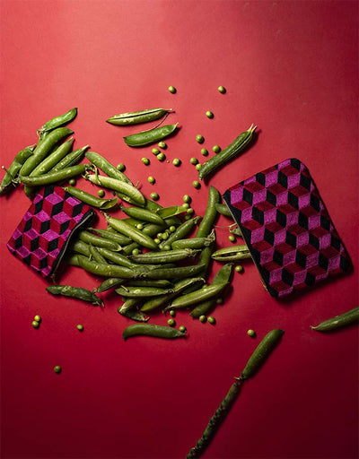 Pochette N3 Rose brodée à la main – Pré commande disponible fin Novembre