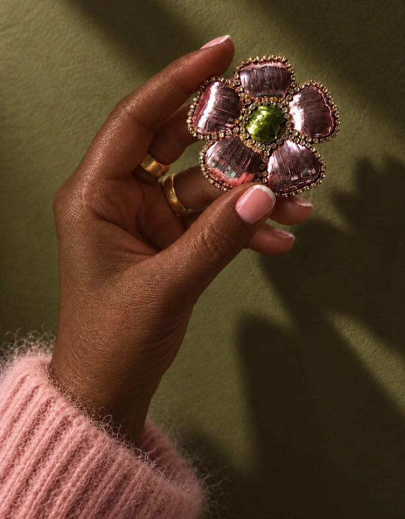 Broche fleur rose poudré et vert — Lucy in the sky