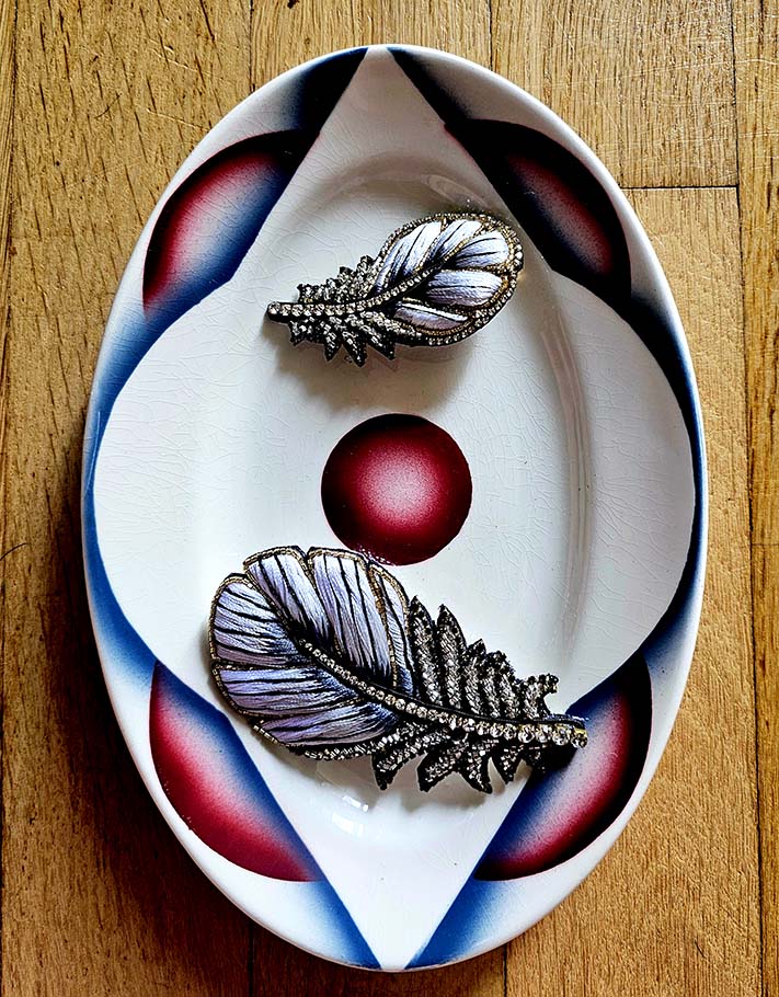 Broche Plume couleur Argent