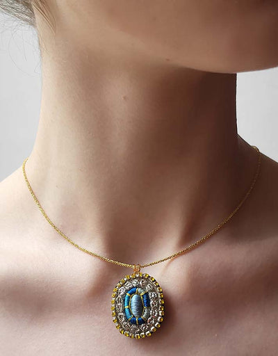 The Yolande necklace 