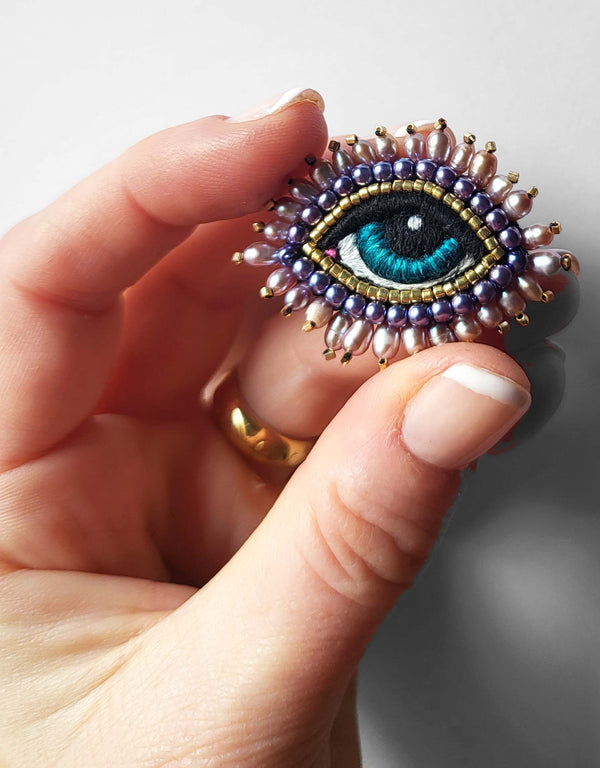 Mini Broche bleu canard avec perles d&#39;eau douce