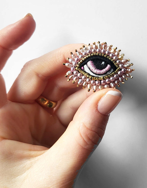 Mini Broche rose pâle avec perles d&#39;eau douce